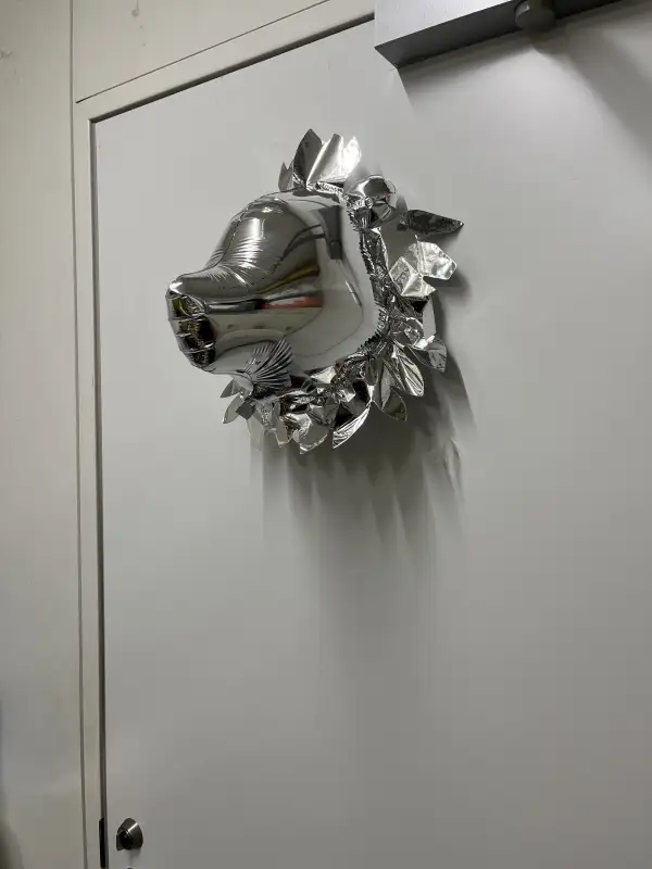 扉ななめ